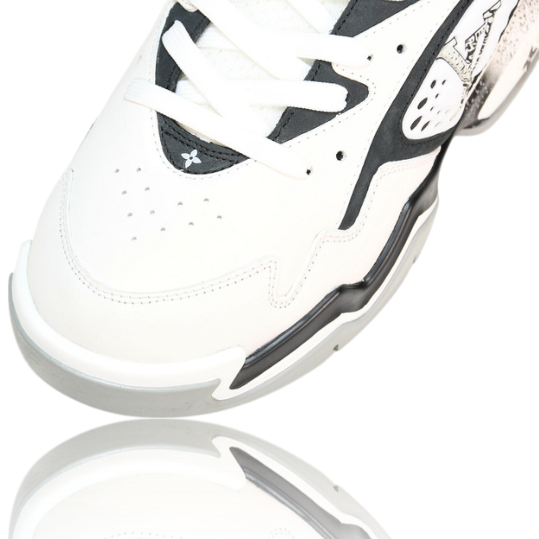 Louis Vuittоп Trainer 2 'White Black Grey'