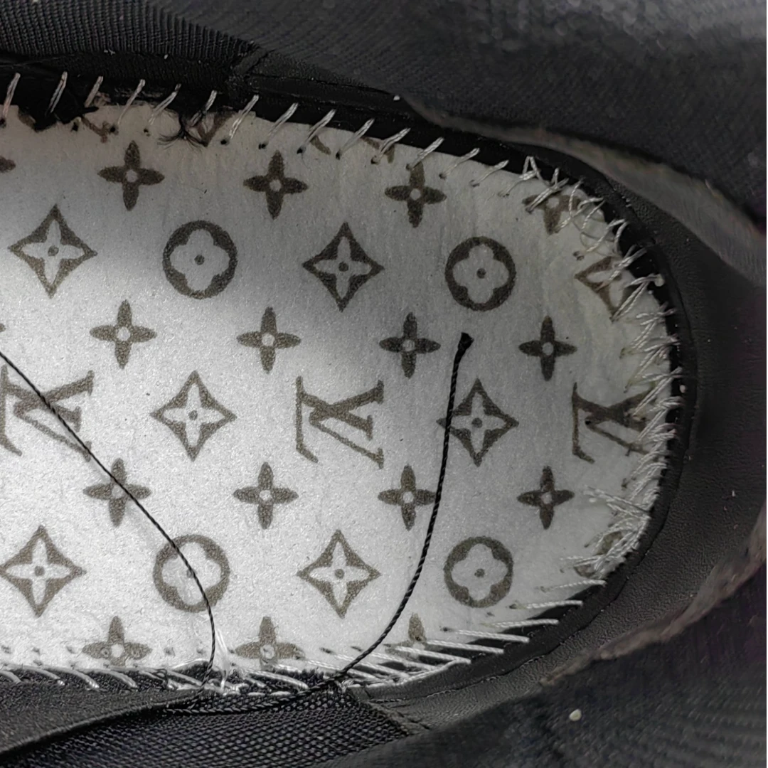 Louis Vuittоп Trainer Maxi 'Black'