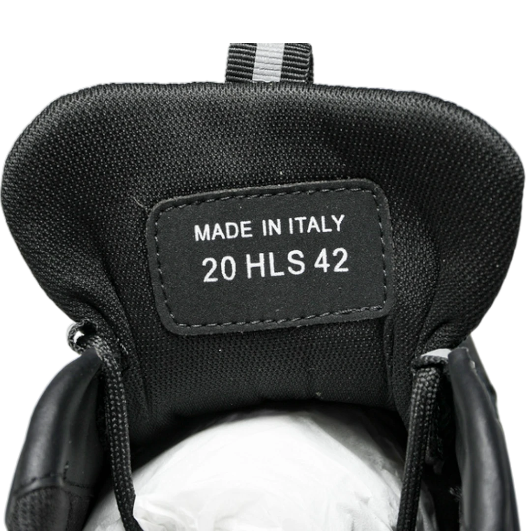 Dlor B22 'Reflective Black'