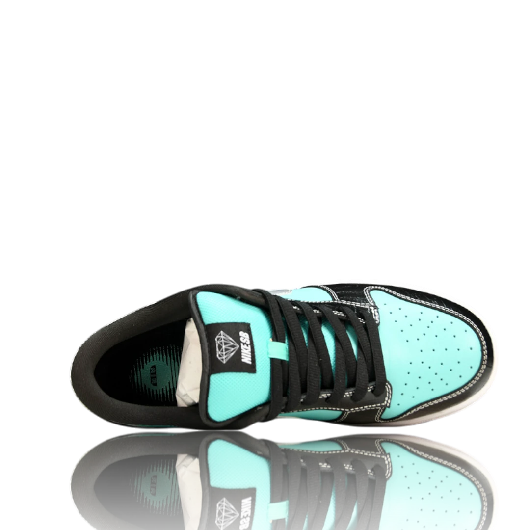 Diamond Supply Co. x SB Dnk Low