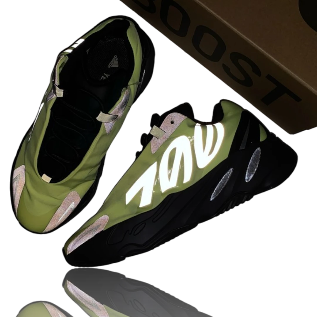 Yzy 700 MNVN 'Phosphor'