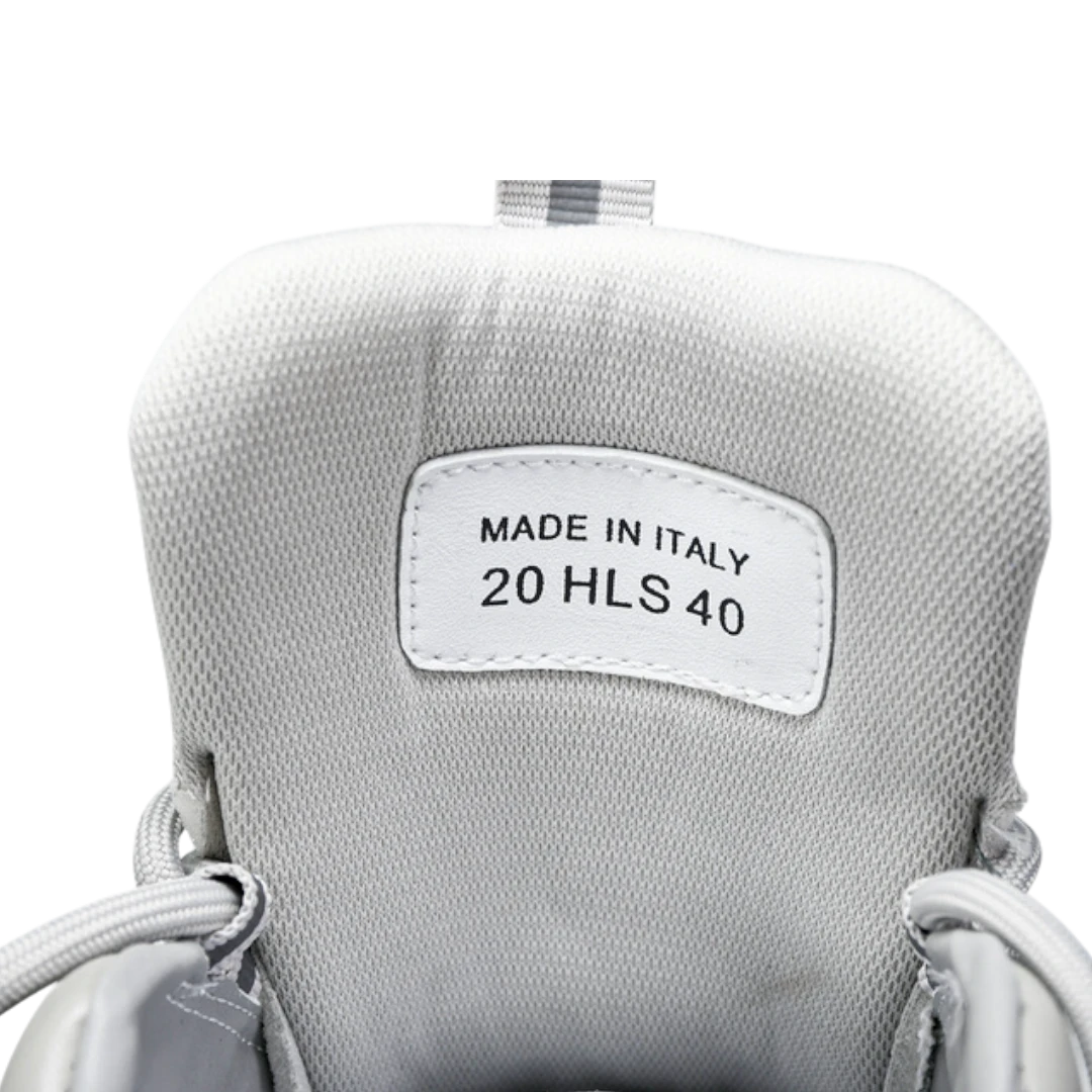 Dlor B22 'Triple Grey'