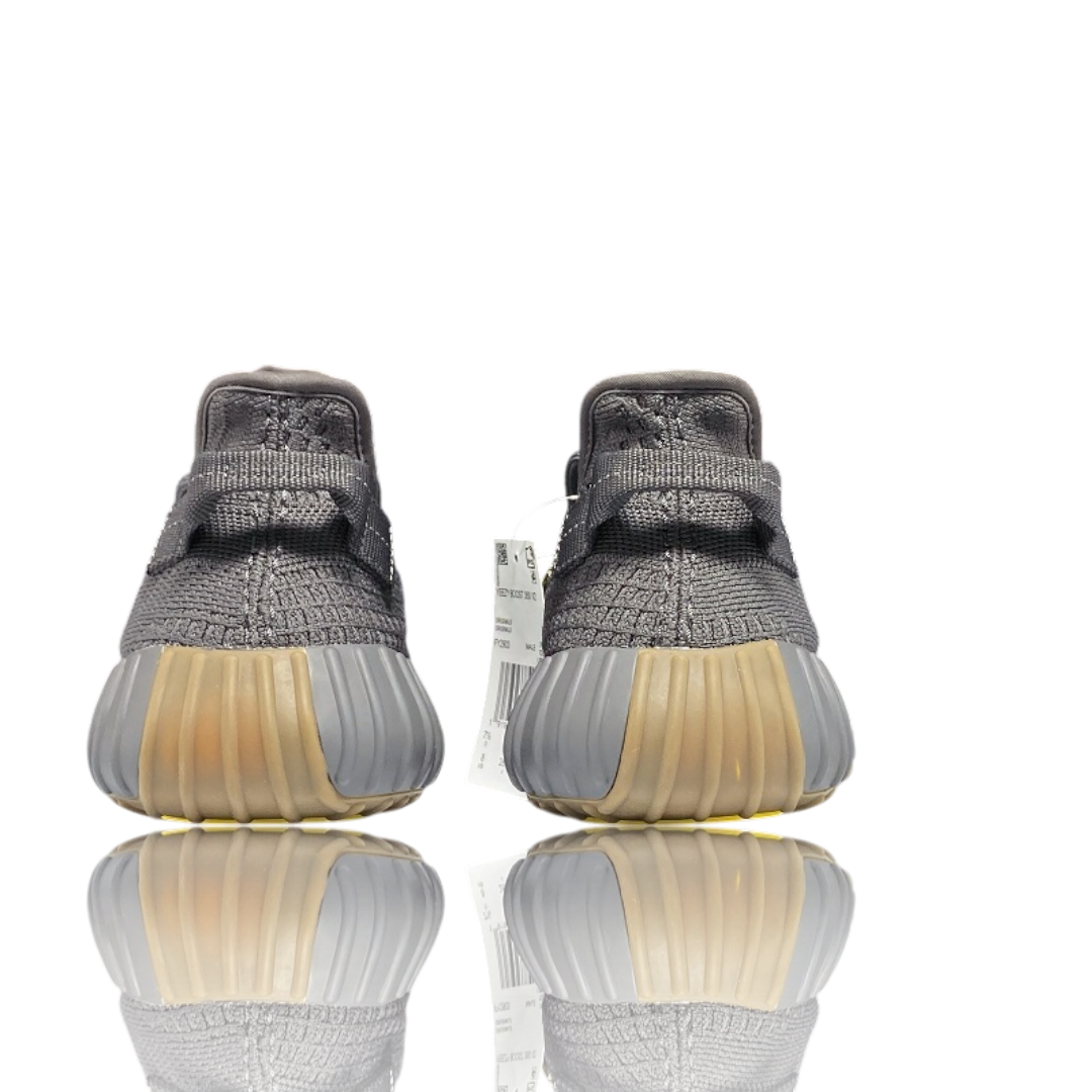 Yzy Boost 350 V2 'Cinder'