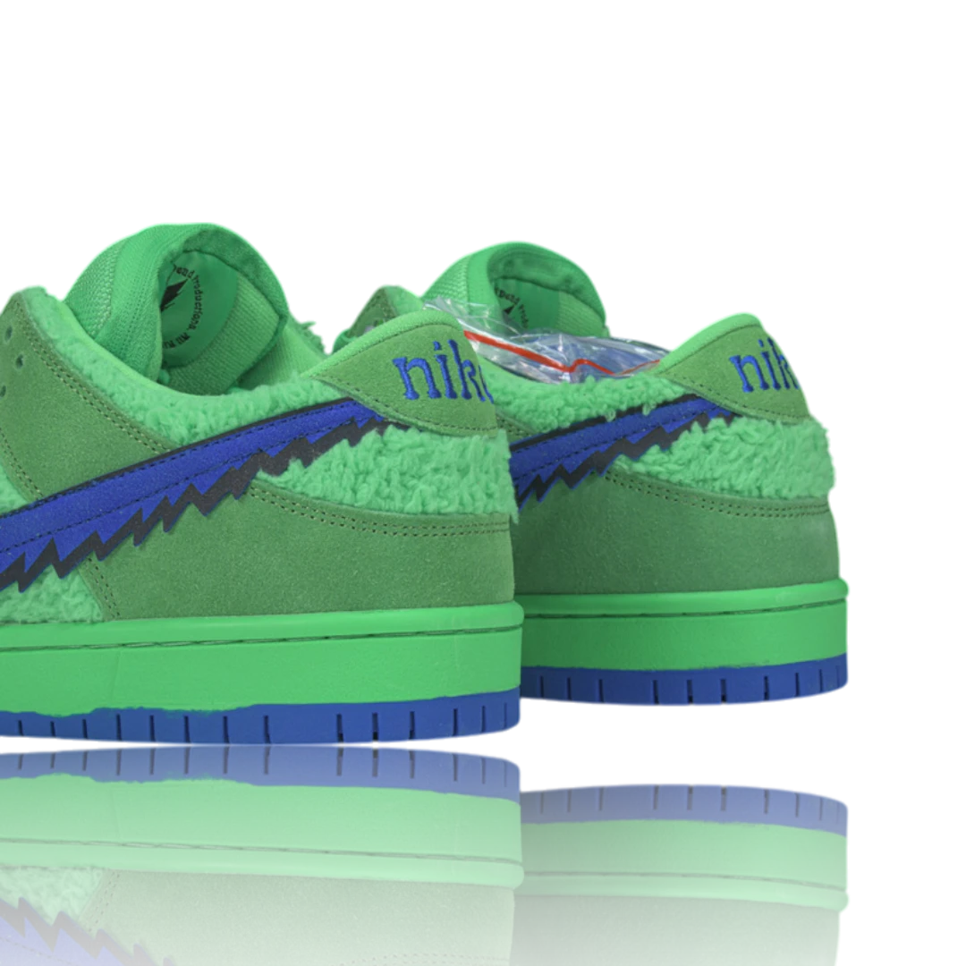 Grateful Dead x SB Dnk Low Bears 'Green'