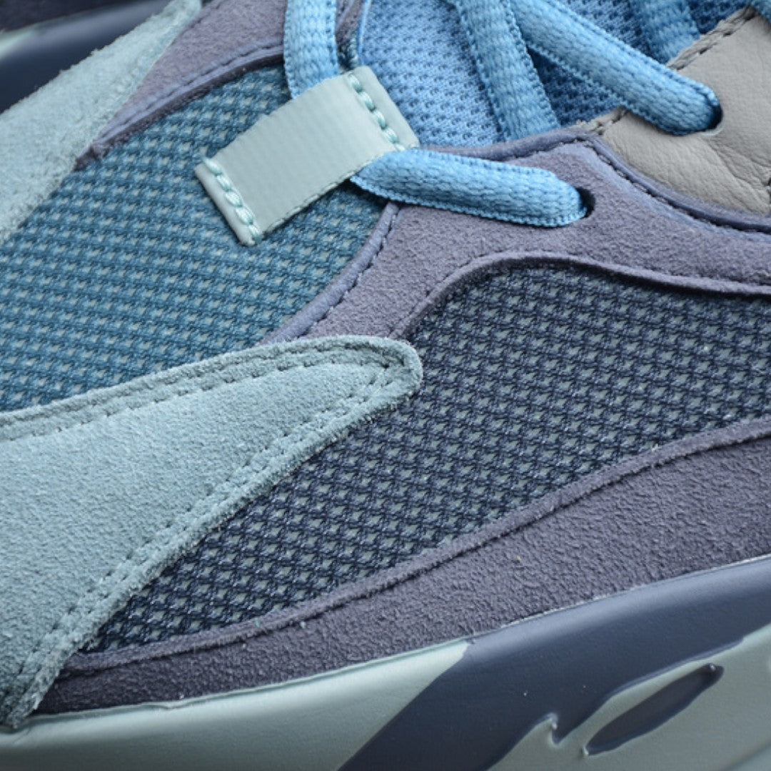 Yzy Boost 700 'Carbon Blue'