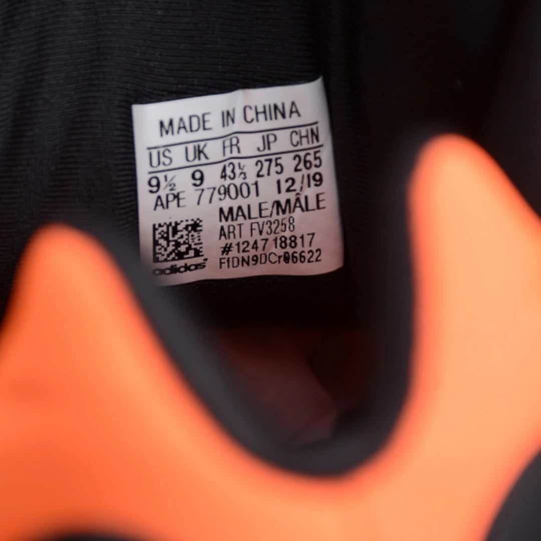 Yzy 700 MNVN 'Orange'