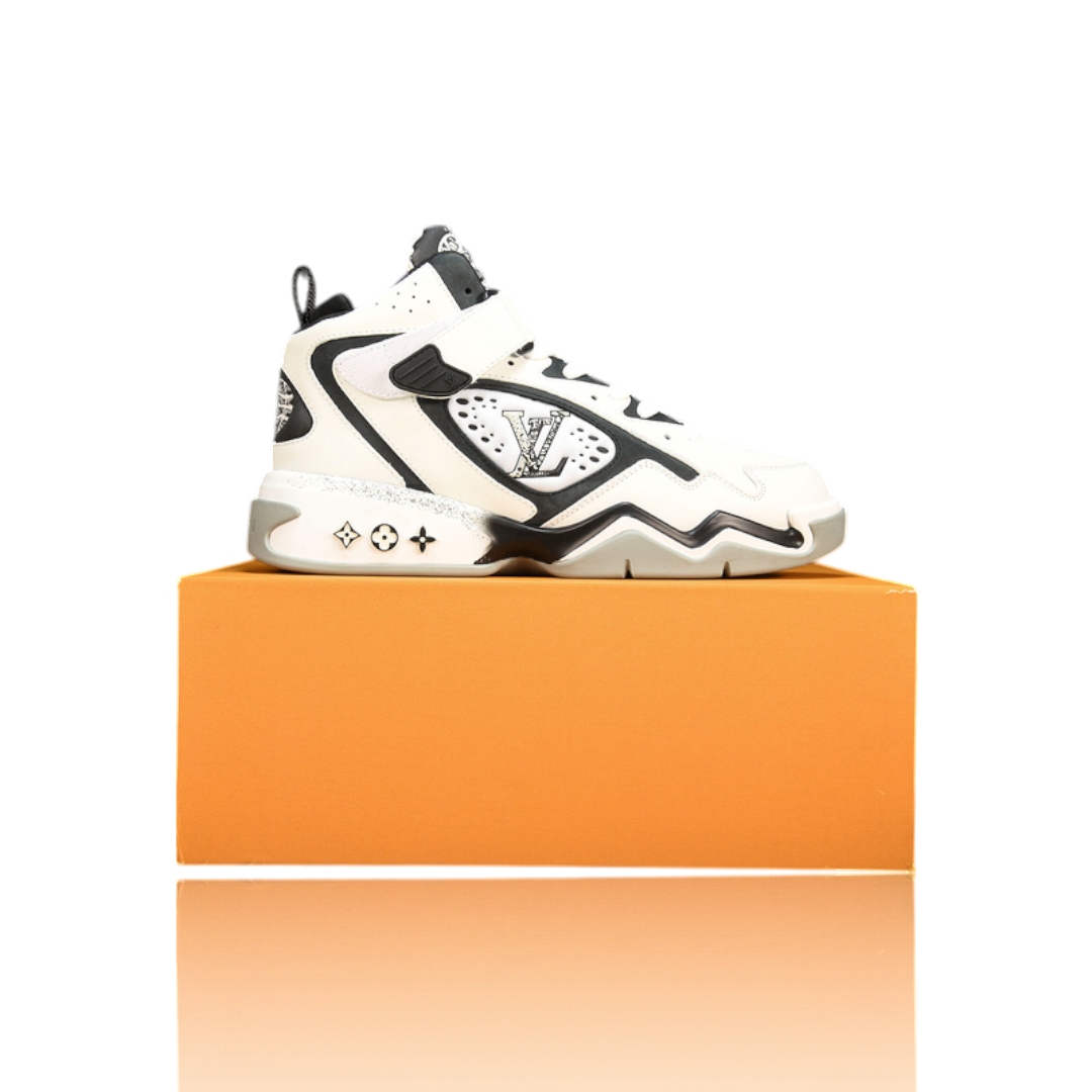 Louis Vuittоп Trainer 2 'White Black Grey'