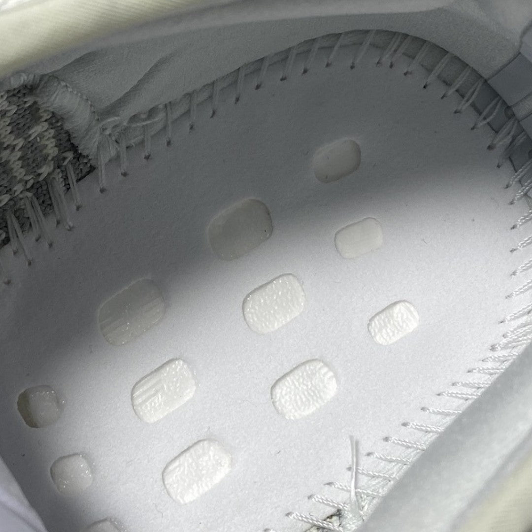 Yzy Boost 350 V2 'Yeshaya' (Non-Reflective)