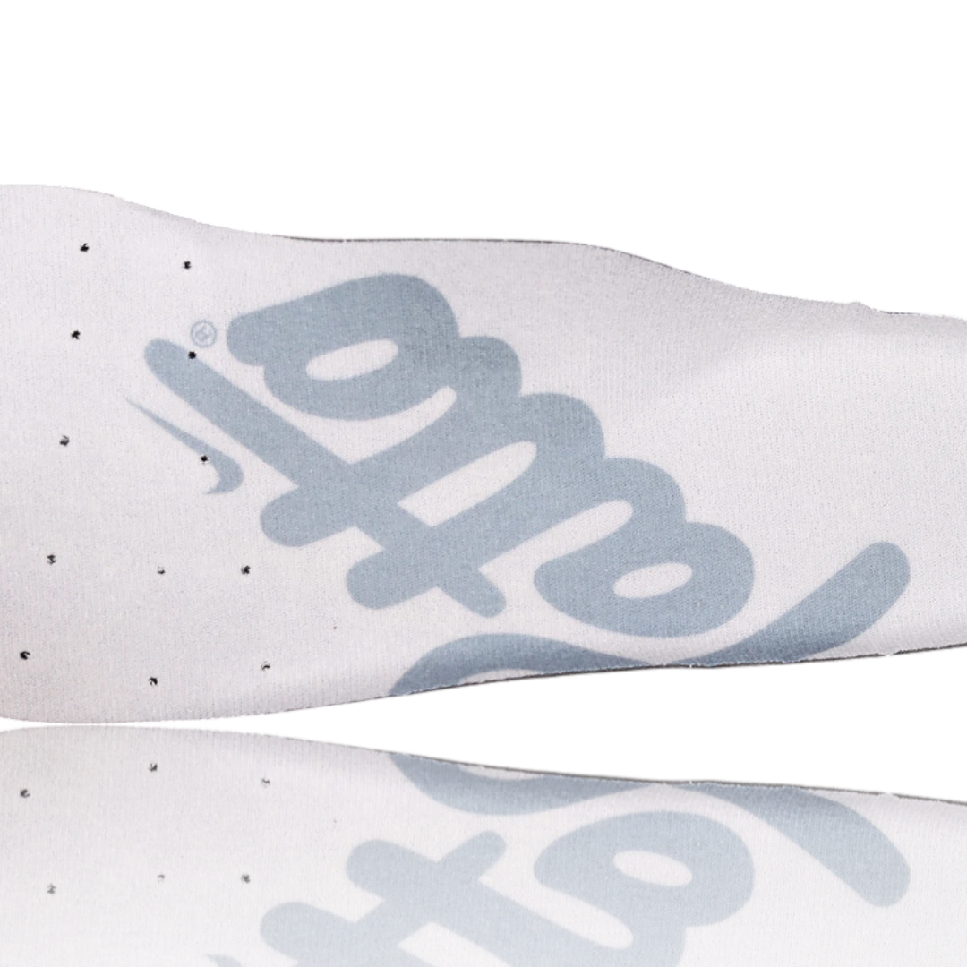 AM1 x Patta 'Waves White'