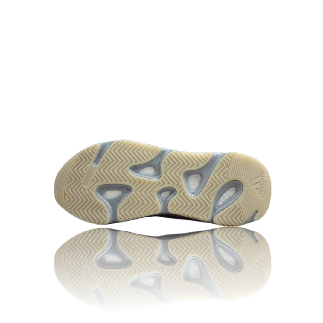 Yzy 700 V2 'Inertia'