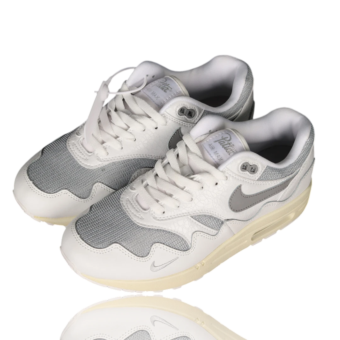 AM1 x Patta 'Waves White'