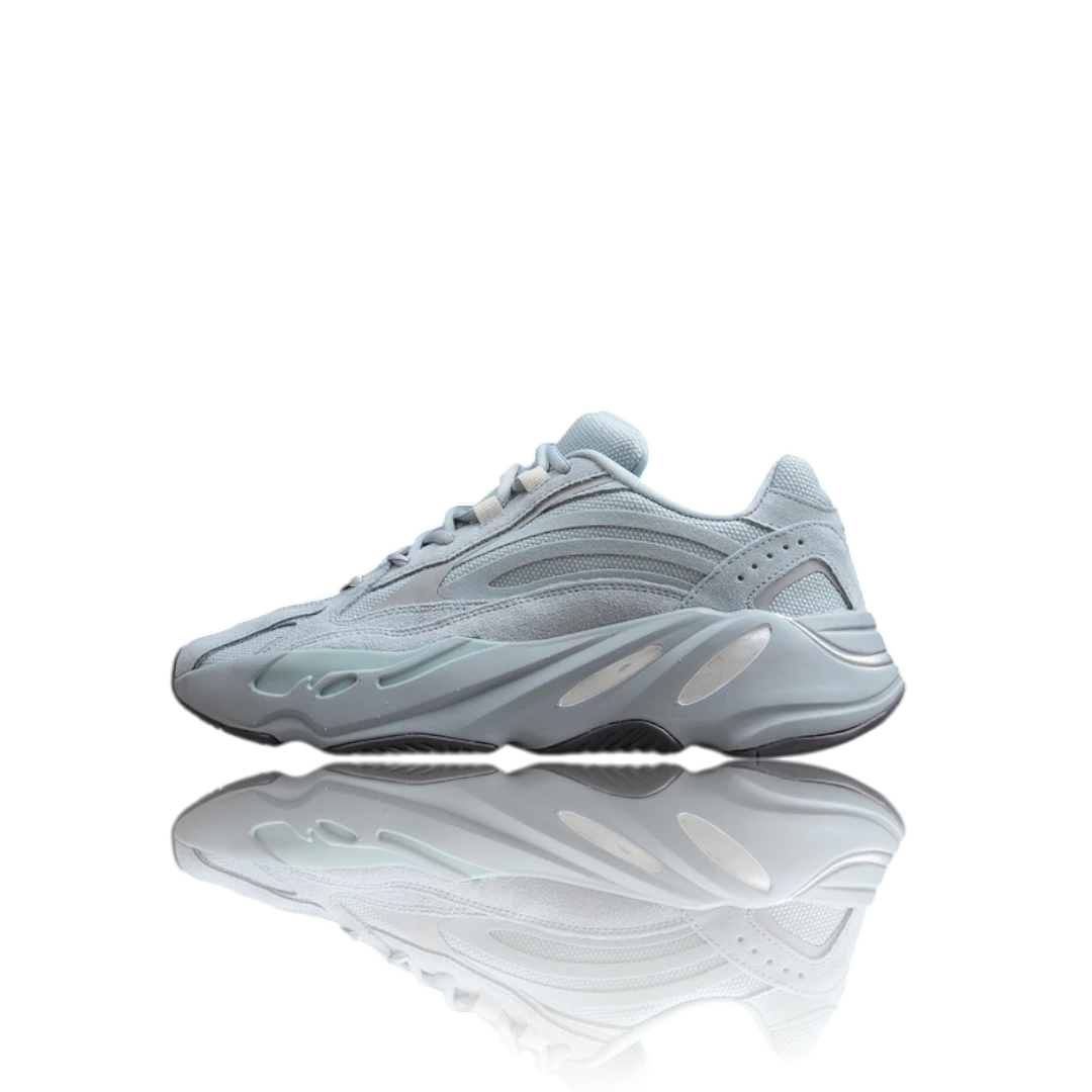 Yzy 700 V2 'Hospital Blue'