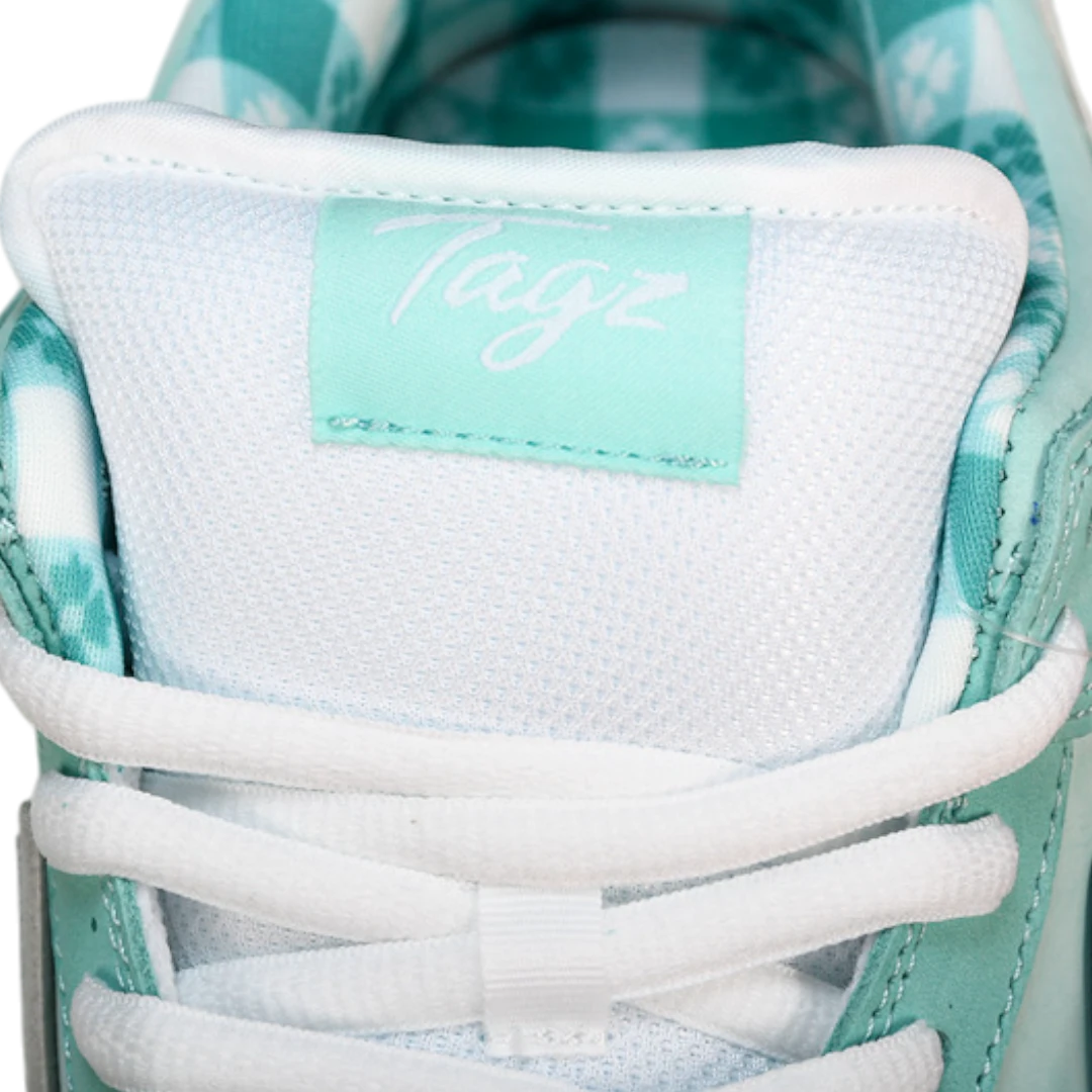 (Unreleased) Concepts x Tagz x SB Dnk Low 'Tiffany Aqua Diamond Lobster'
