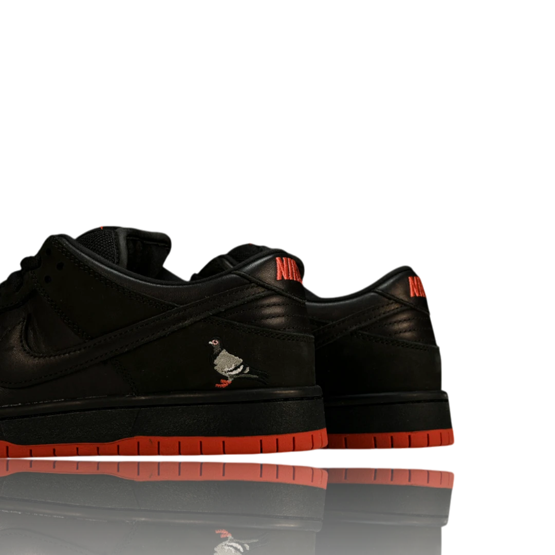 Jeff Staple x SB Dnk Low 'Black Pigeon'