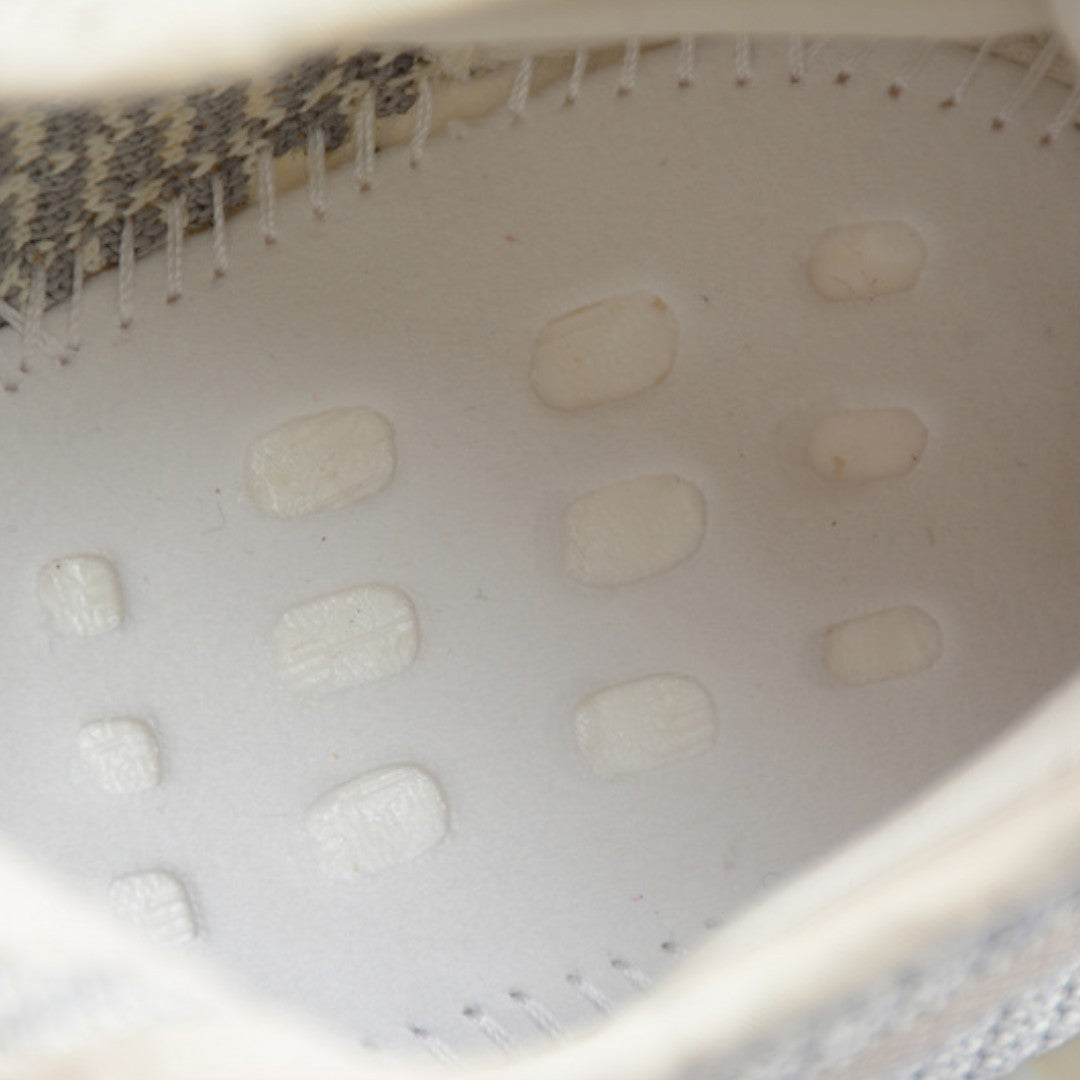 Yzy Boost 350 V2 'Lundmark'