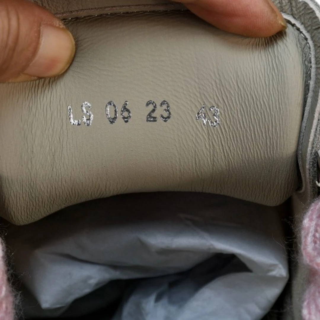 Dlor B33 'Grey White Oblique Jacquard'