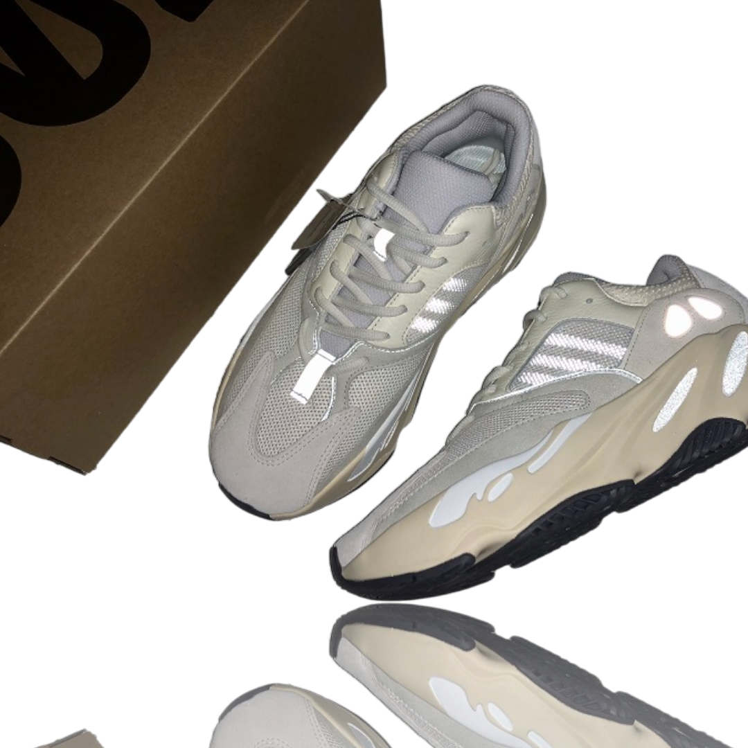 Yzy Boost 700 'Analog'