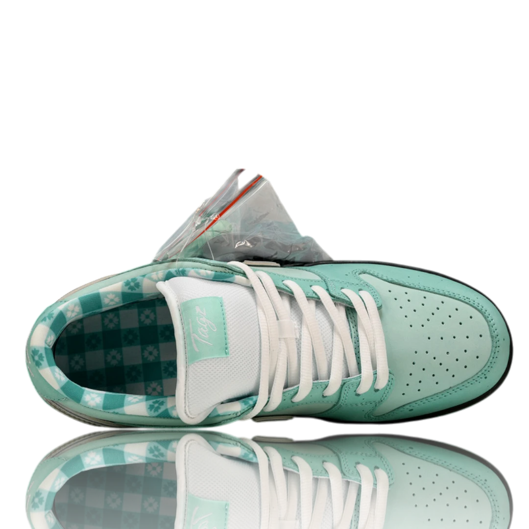 (Unreleased) Concepts x Tagz x SB Dnk Low 'Tiffany Aqua Diamond Lobster'