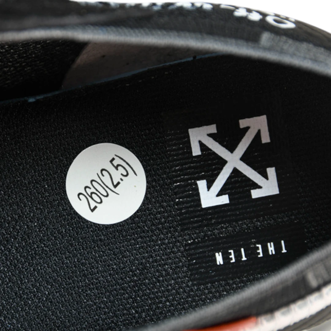 Off-White x Air VaporMax 'Black White'