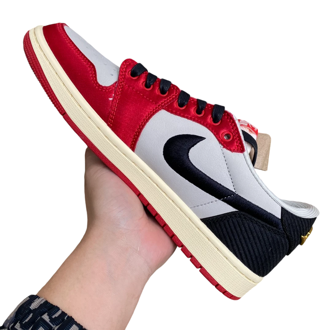 AJ1 Retro Low OG x Trophy Room 'Rookie Card' Away