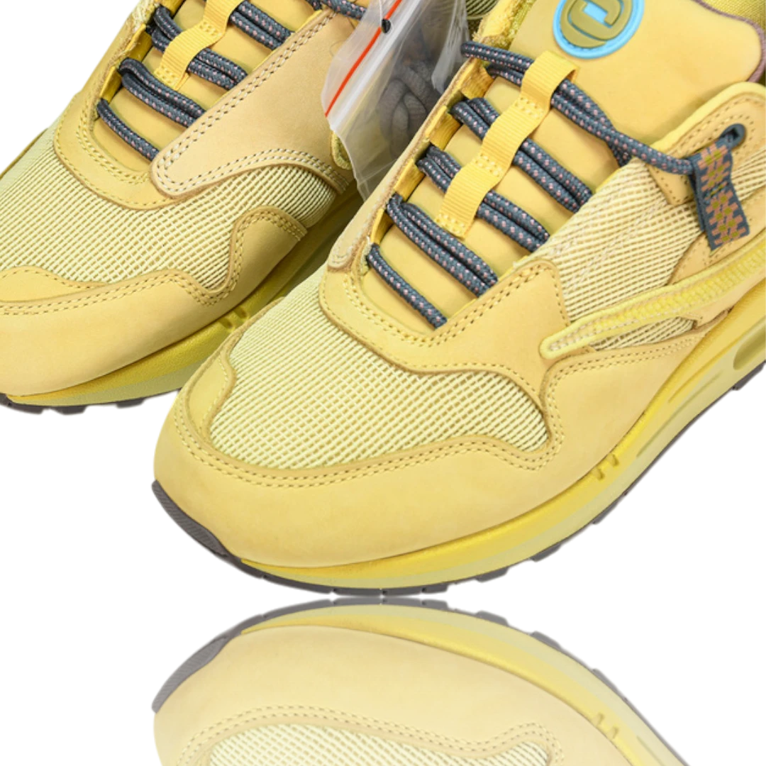 Travis Scott x AM1 'Saturn Gold'