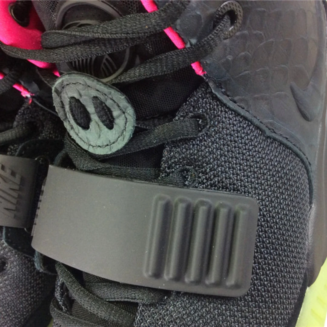 Air Yzy 2 SP 'Solar Red'