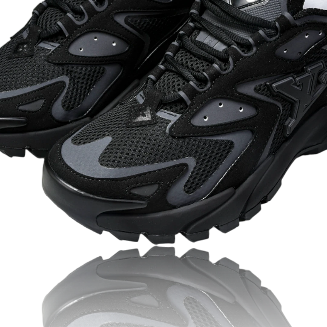 Louis Vuittоп Runner Tatic 'Black'