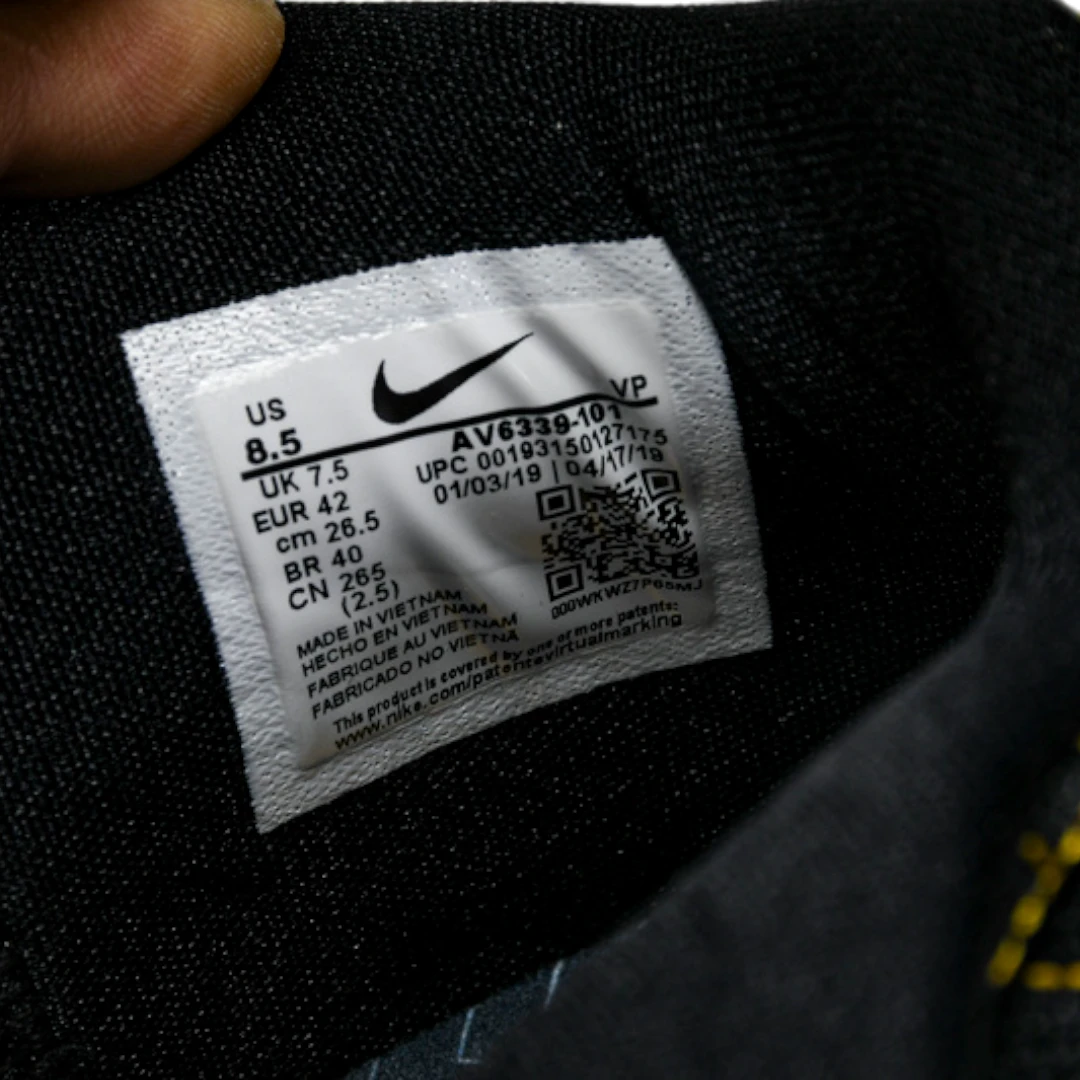 Kobe 4 Protro 'White Black Del Sol'