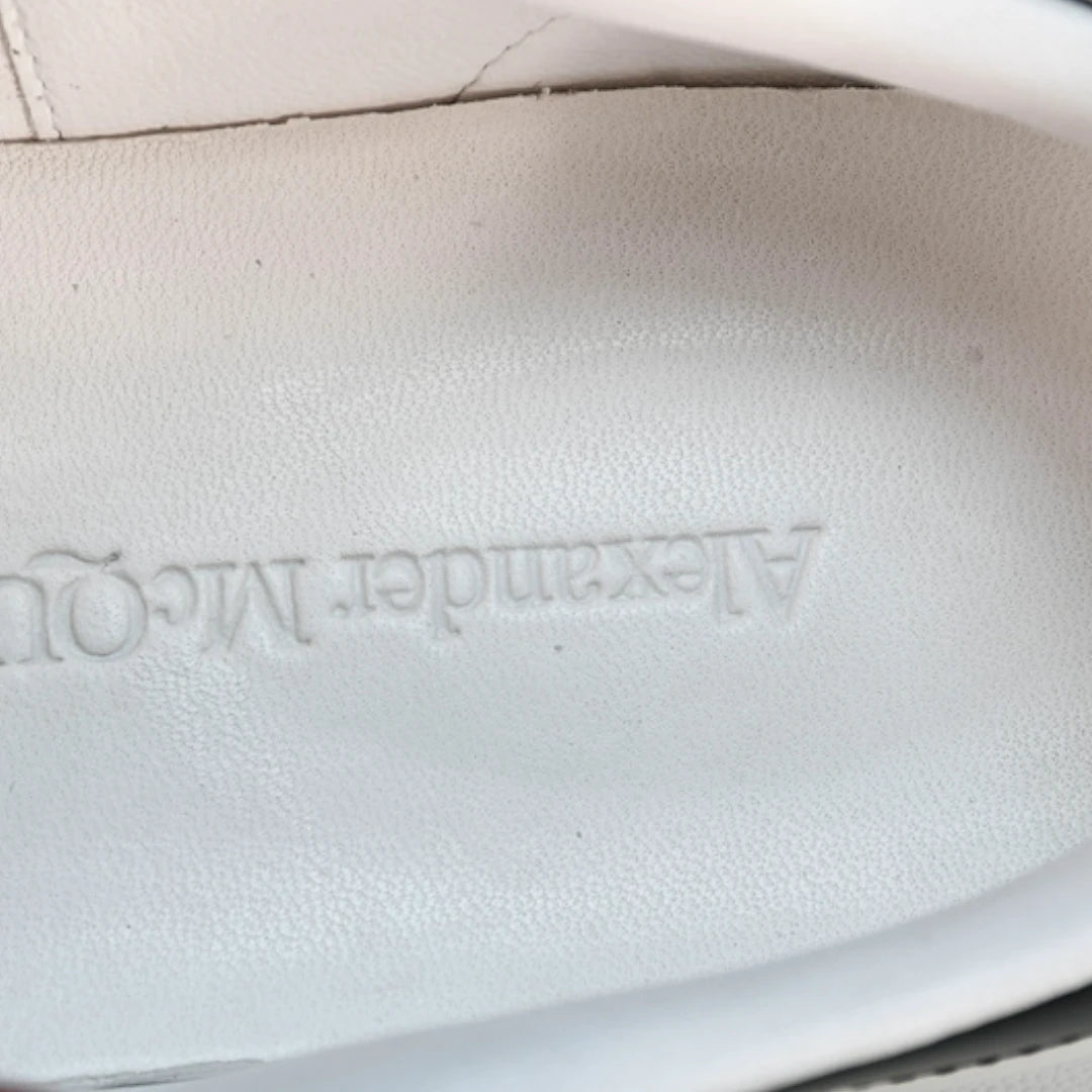 McQueen Oversized 'White Black'