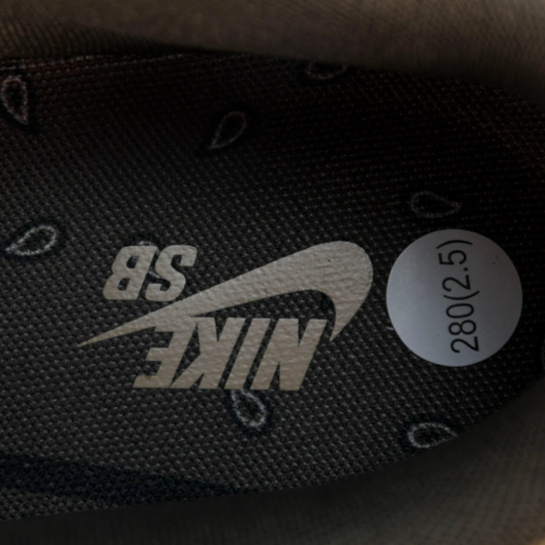 Travis Scott x SB Dnk Low