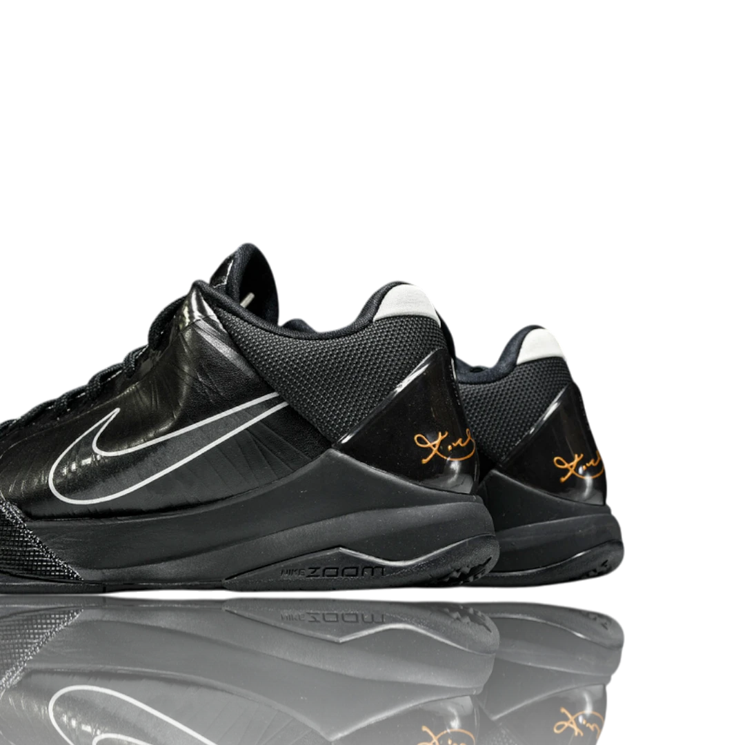 Kobe 5 'Black Out'
