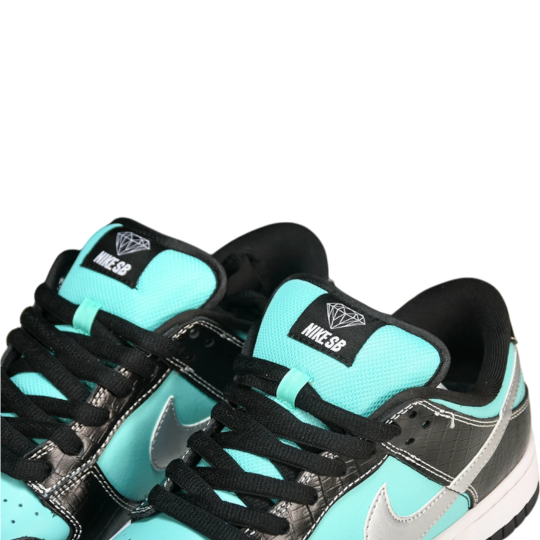 Diamond Supply Co. x SB Dnk Low