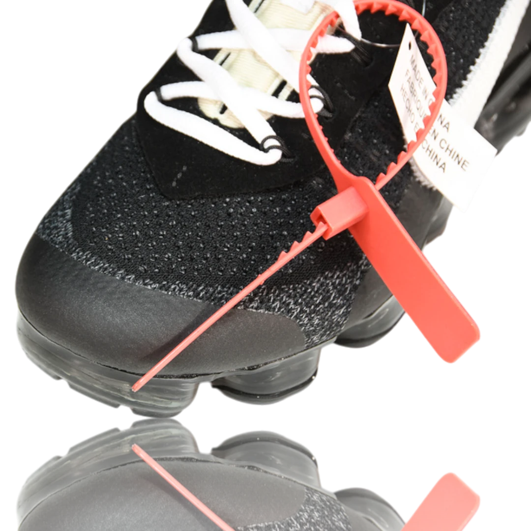 Off-White x Air VaporMax 'Black White'