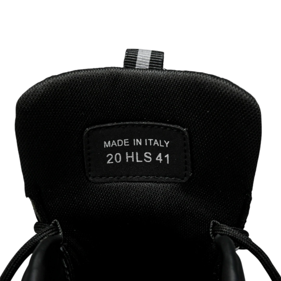 Dlor B22 'Black Silver'