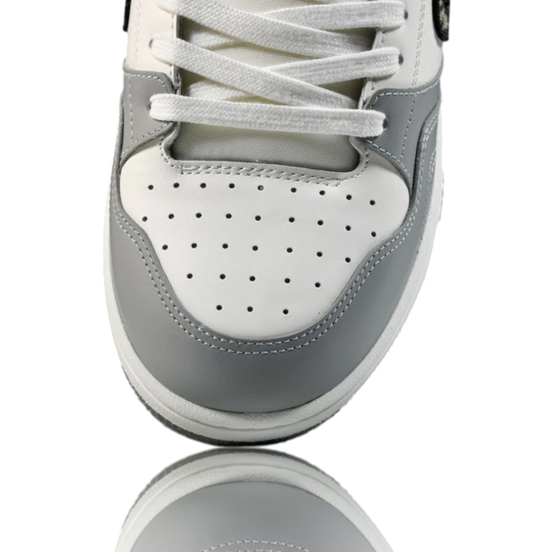 Dlor B57 Mid 'Oblique Grey'