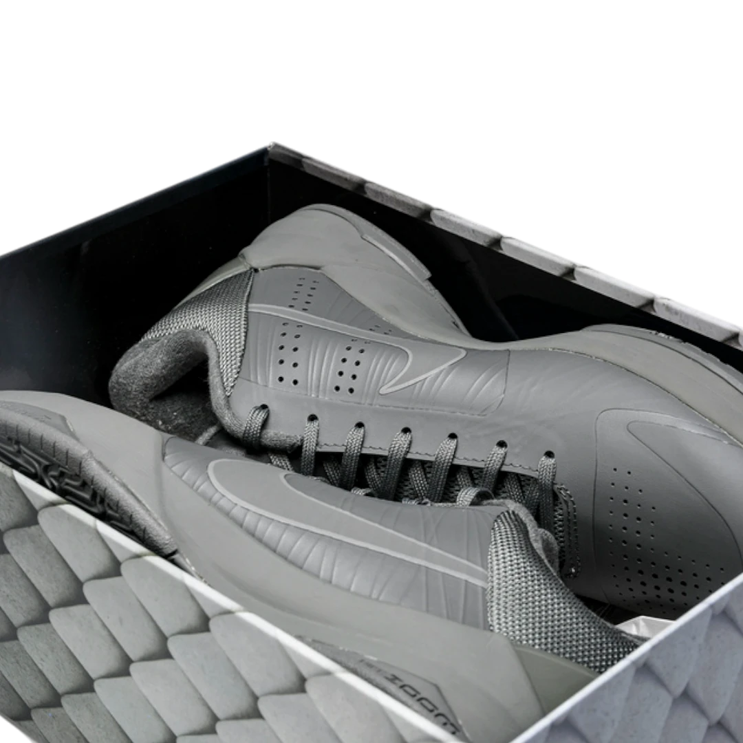 Kobe 5 'Fade To Black'