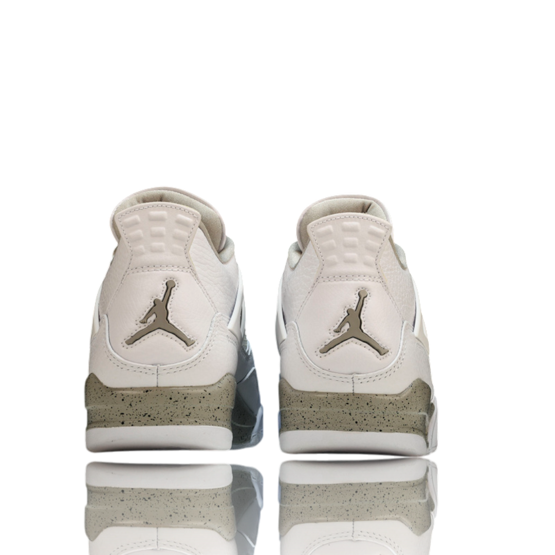AJ4 Retro 'White Oreo'