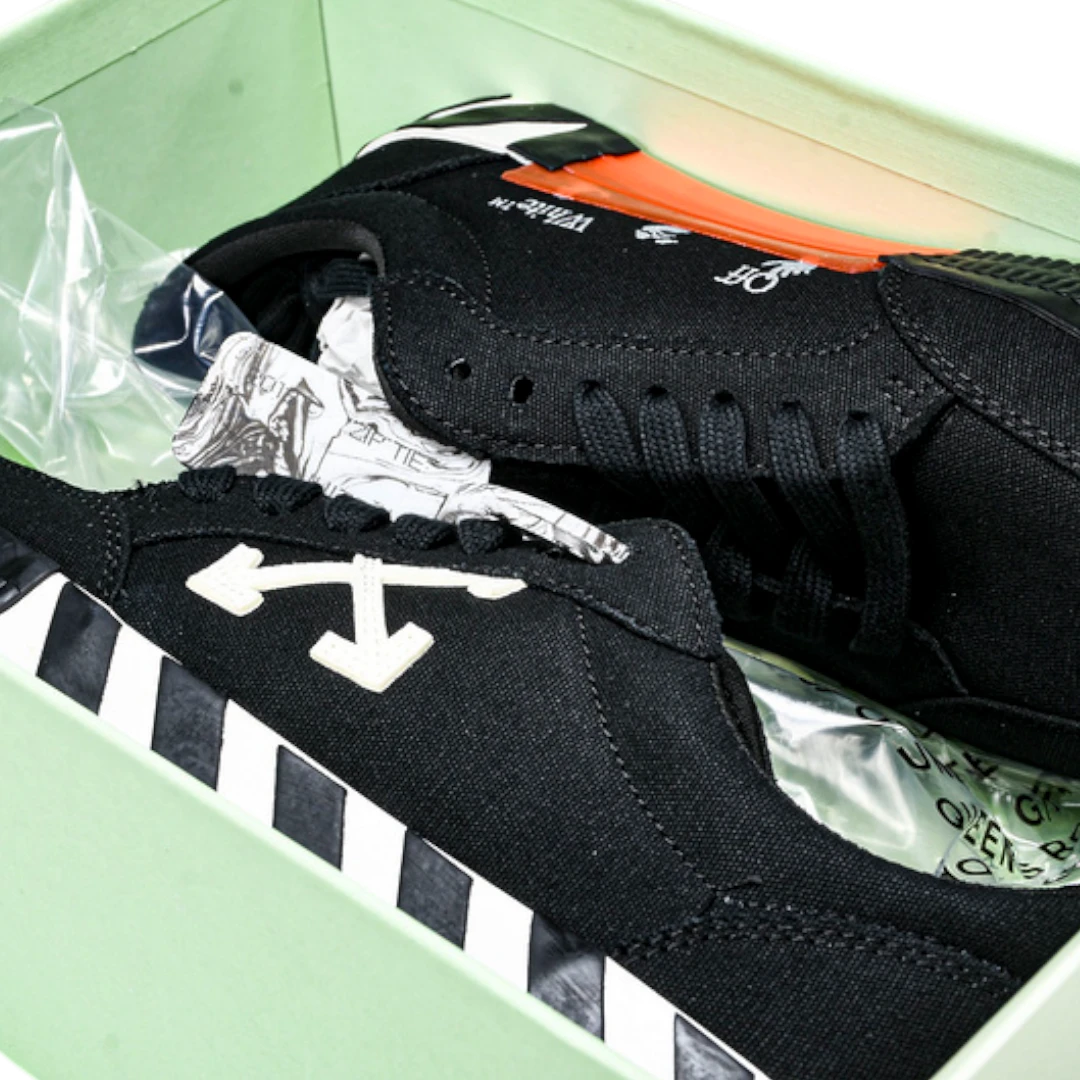 Off-White Vulc Low 'Black White Arrow'