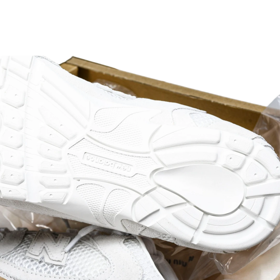 NB 530 SL x  Miu Miu 'White'