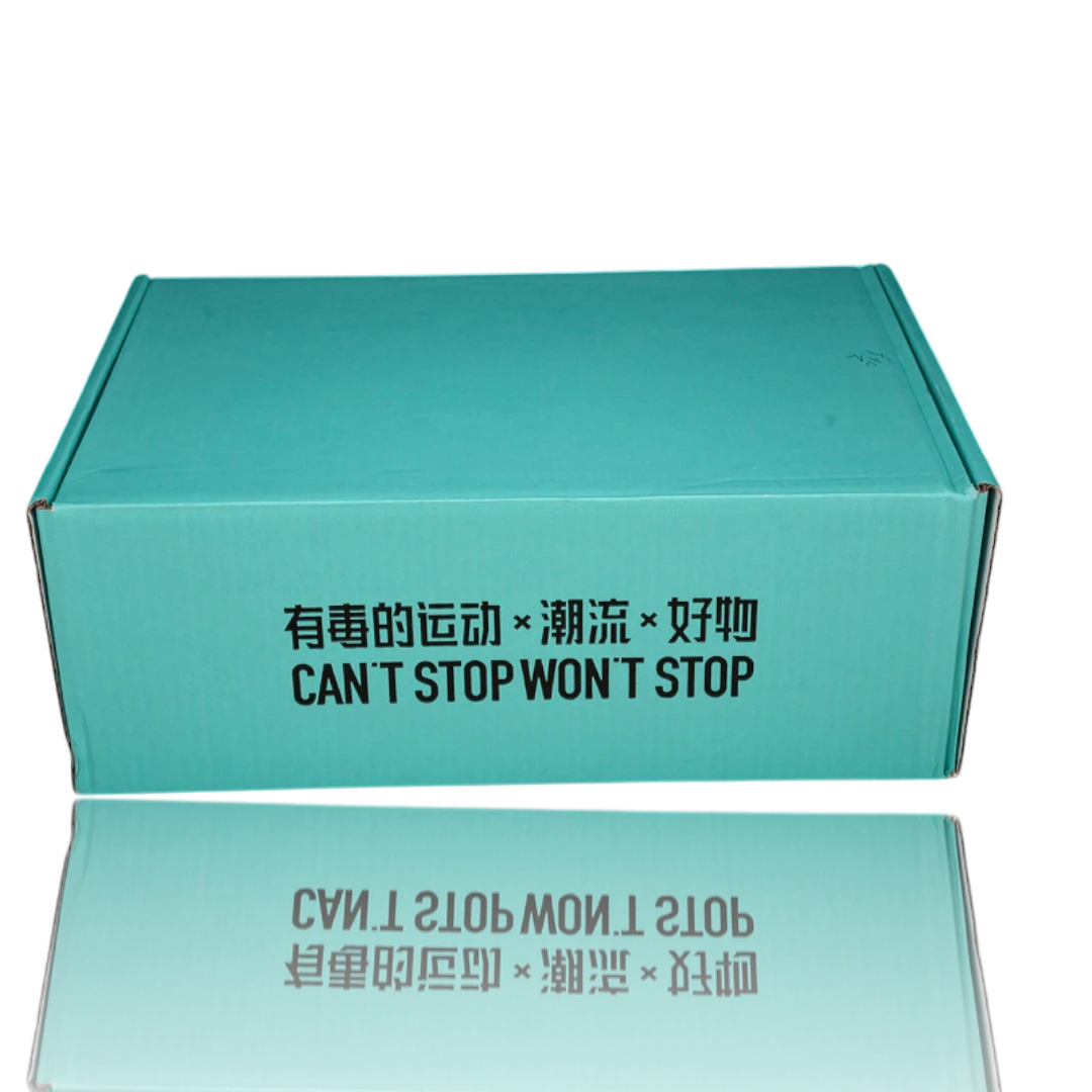 McQueen Oversized 'White Black'