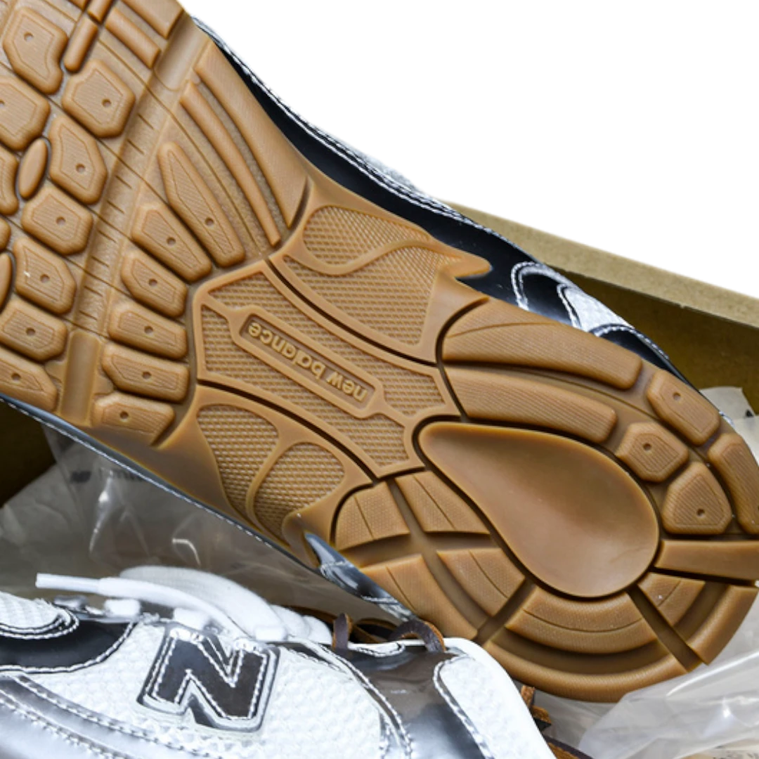 NB 530 SL x Miu Miu 'Metallic Silver'