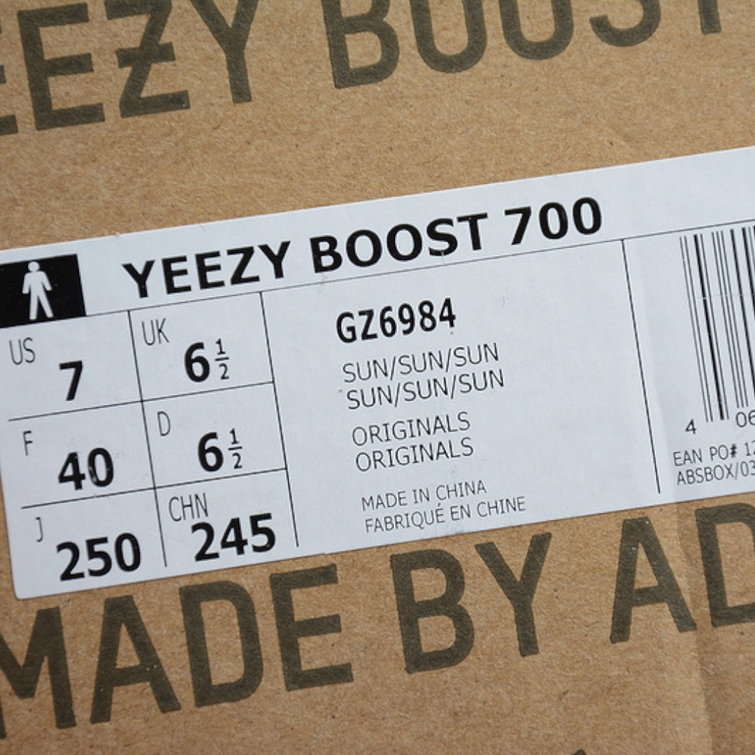 Yzy Boost 700 'Sun'