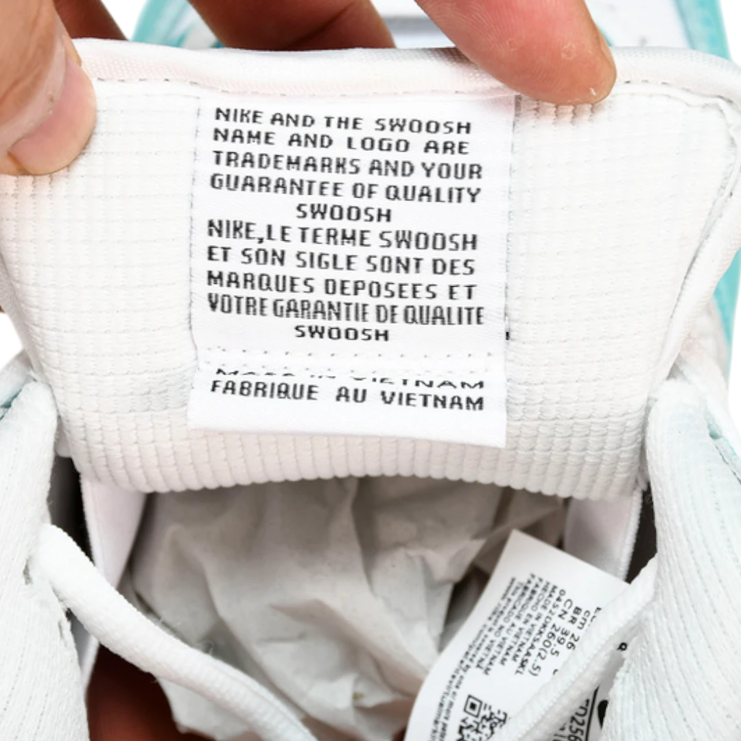 April Skateboards x SB Dnk Low