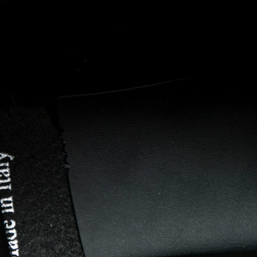 Dlor B22 'Pale Pink Grey'