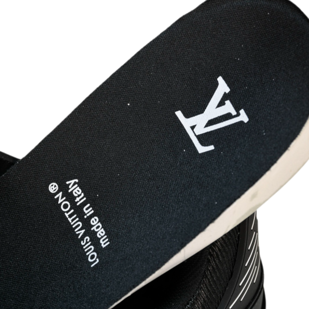 Louis Vuittоп Trainer Low 'Monogram Black Embossed'