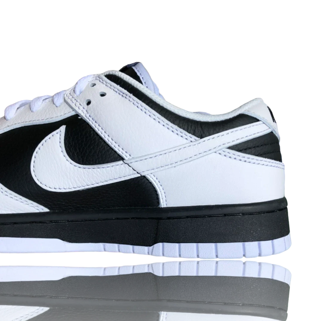 SB Dnk Low 'Reverse Panda'