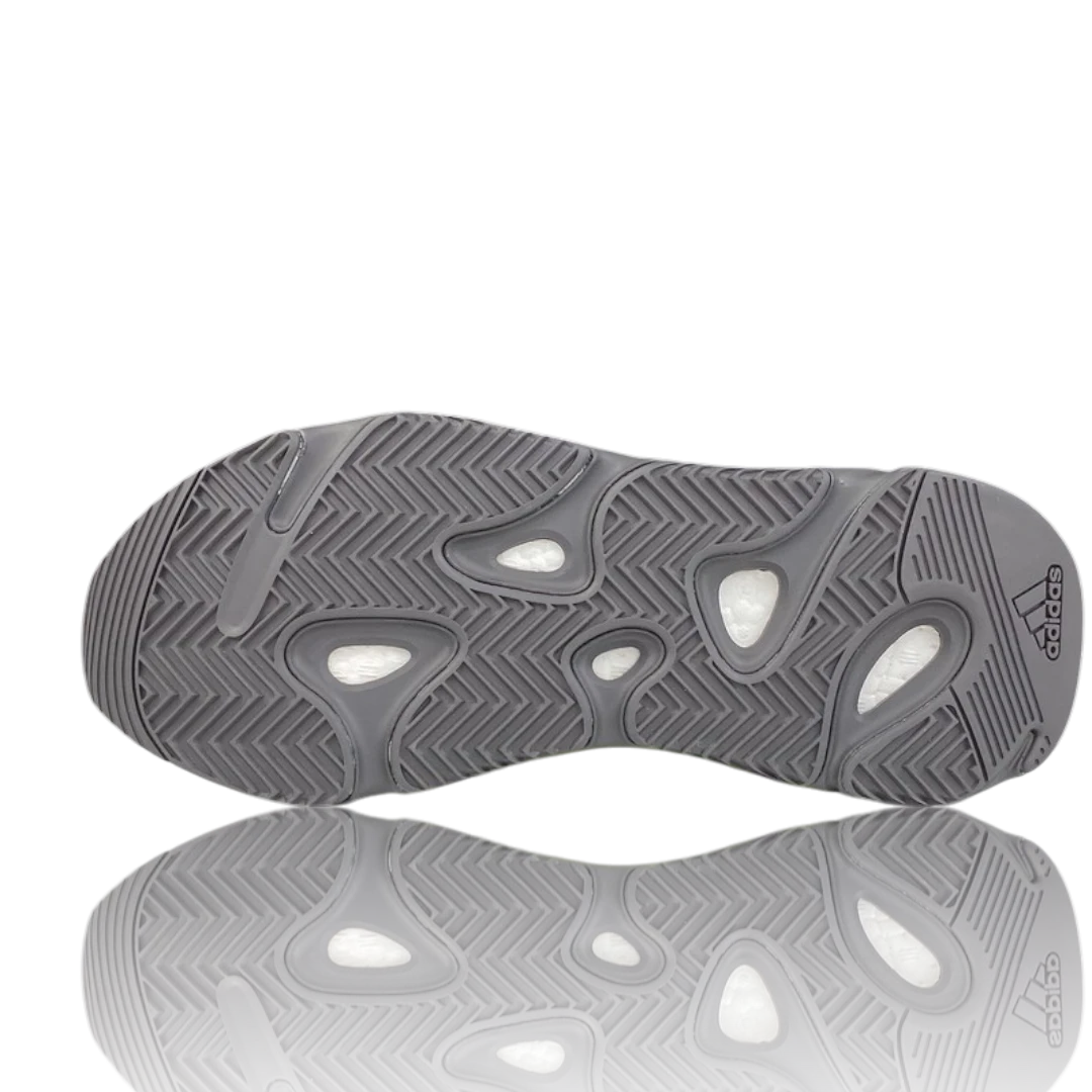 Yzy 700 MNVN 'Phosphor'