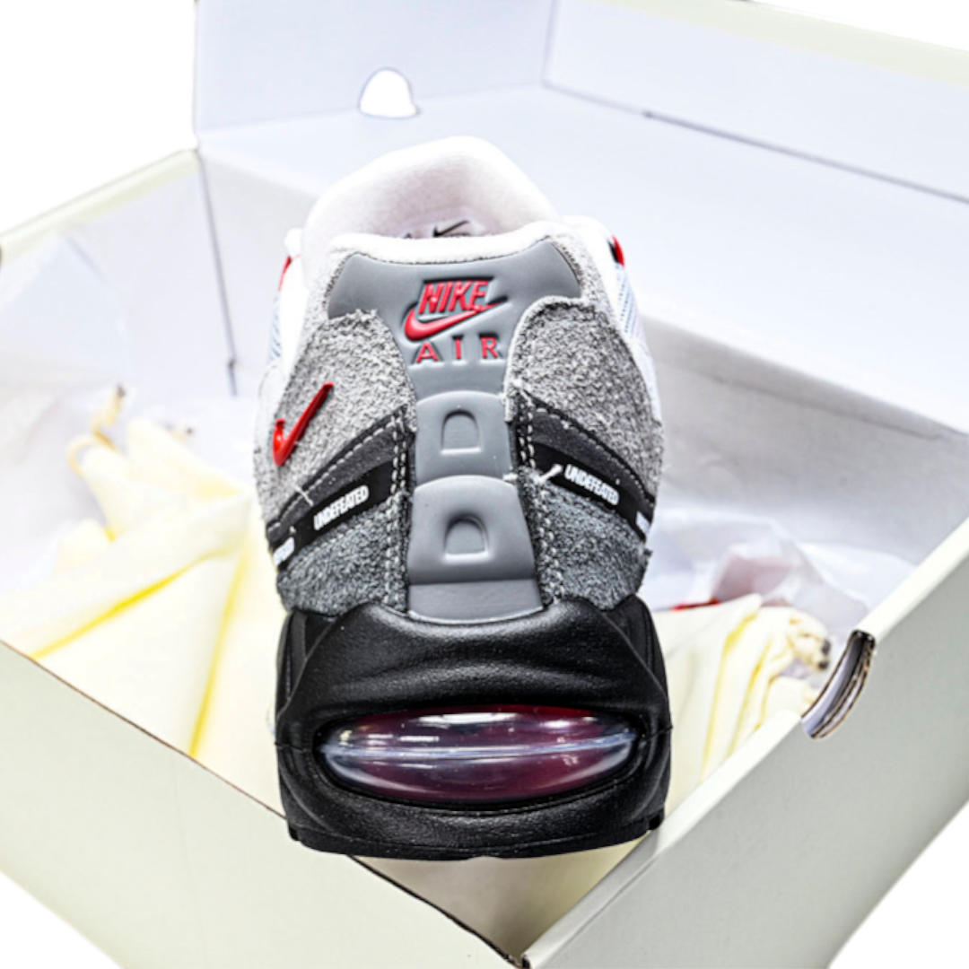 AM95 SP x Undefeated Geo 'Tokyo Bright Crimson'