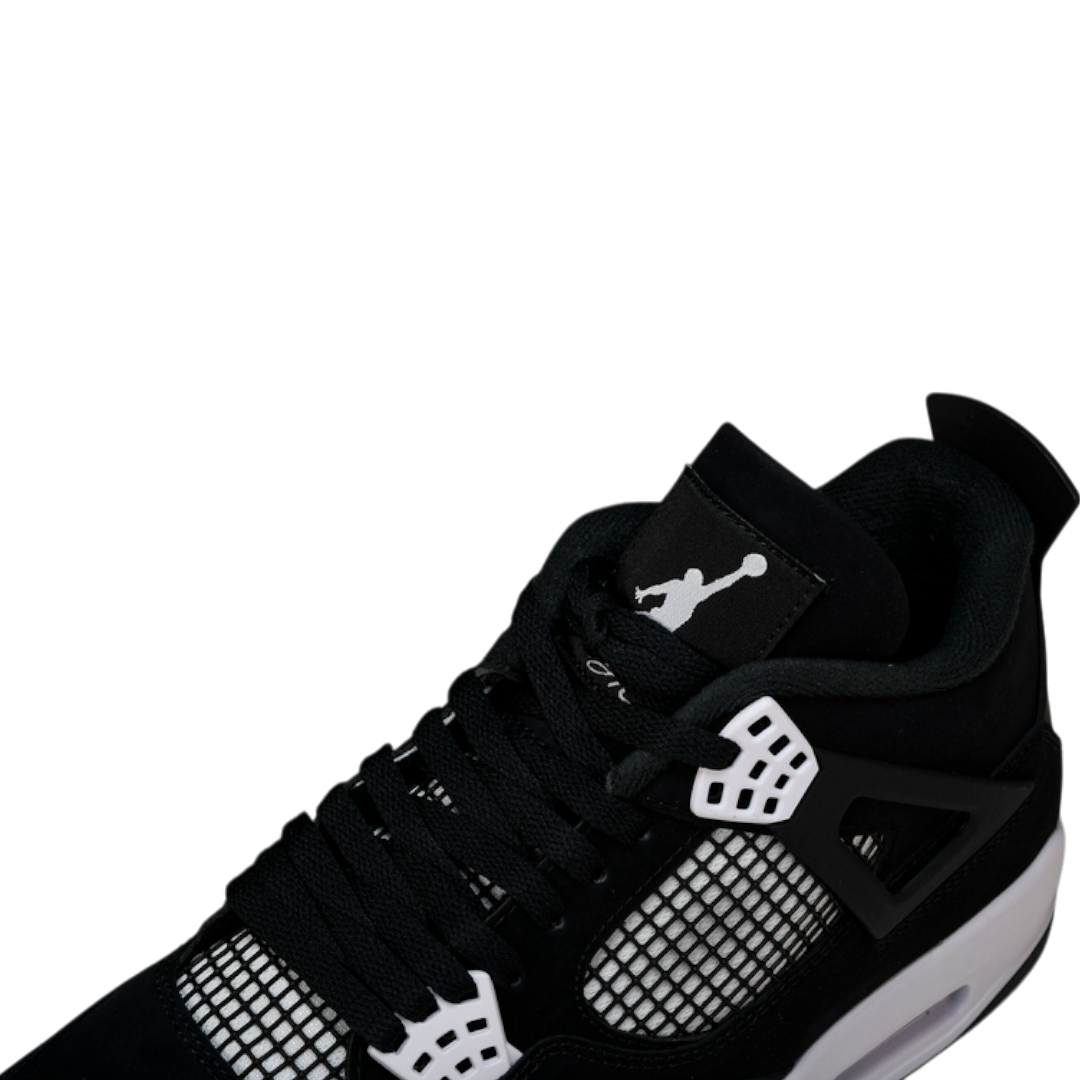 AJ4 Retro 'White Thunder'