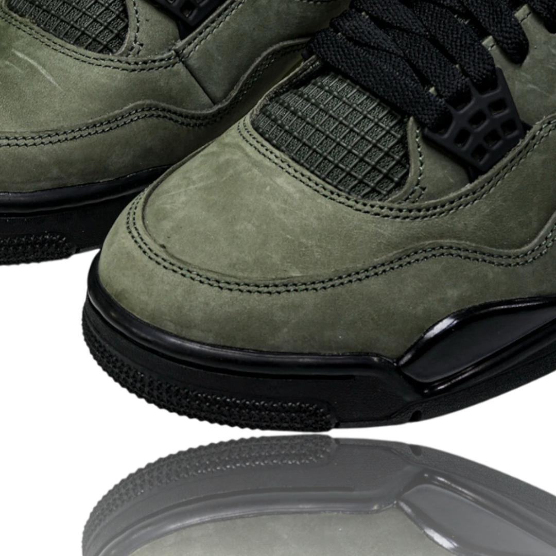 AJ4 Retro OG SP 'Undefeated'